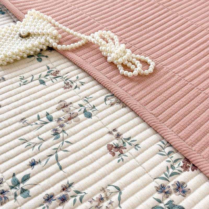 Quilted Cotton Anti-Slip Bed Cover