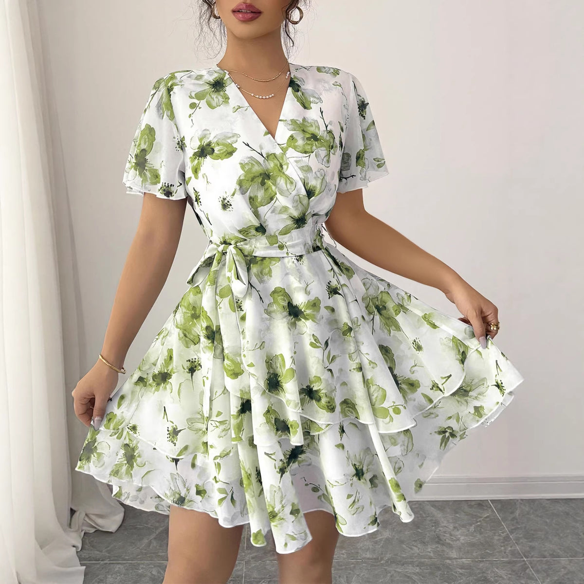 Women's Floral Print V-Neck Short Sleeve Bohemian Swing Dress