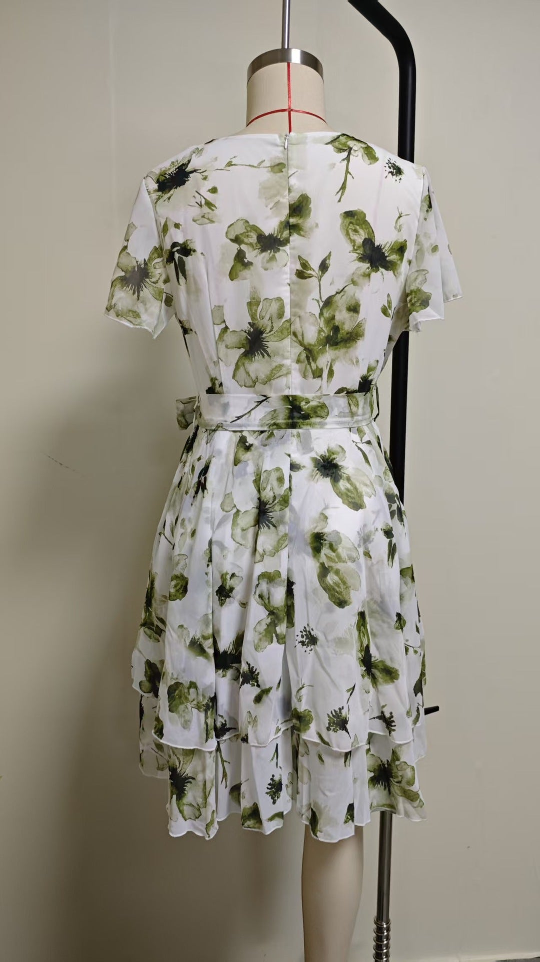 Women's Floral Print V-Neck Short Sleeve Bohemian Swing Dress