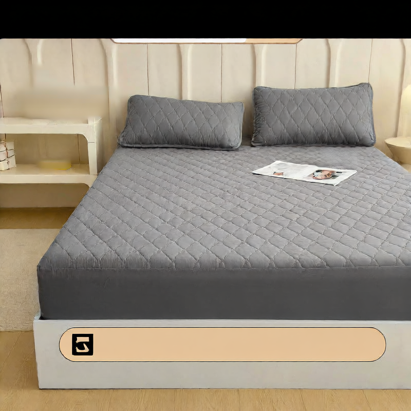 Waterproof Anti-Slip Fitted Mattress Protector