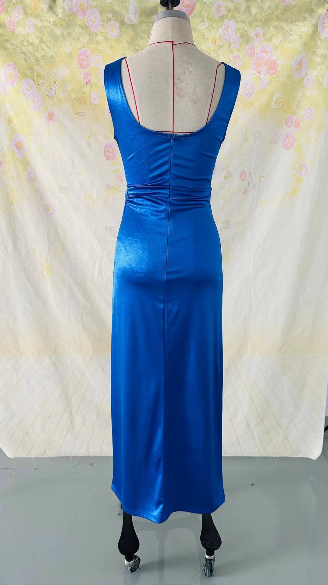 Women's Sleeveless Satin Dress with Hem Slit