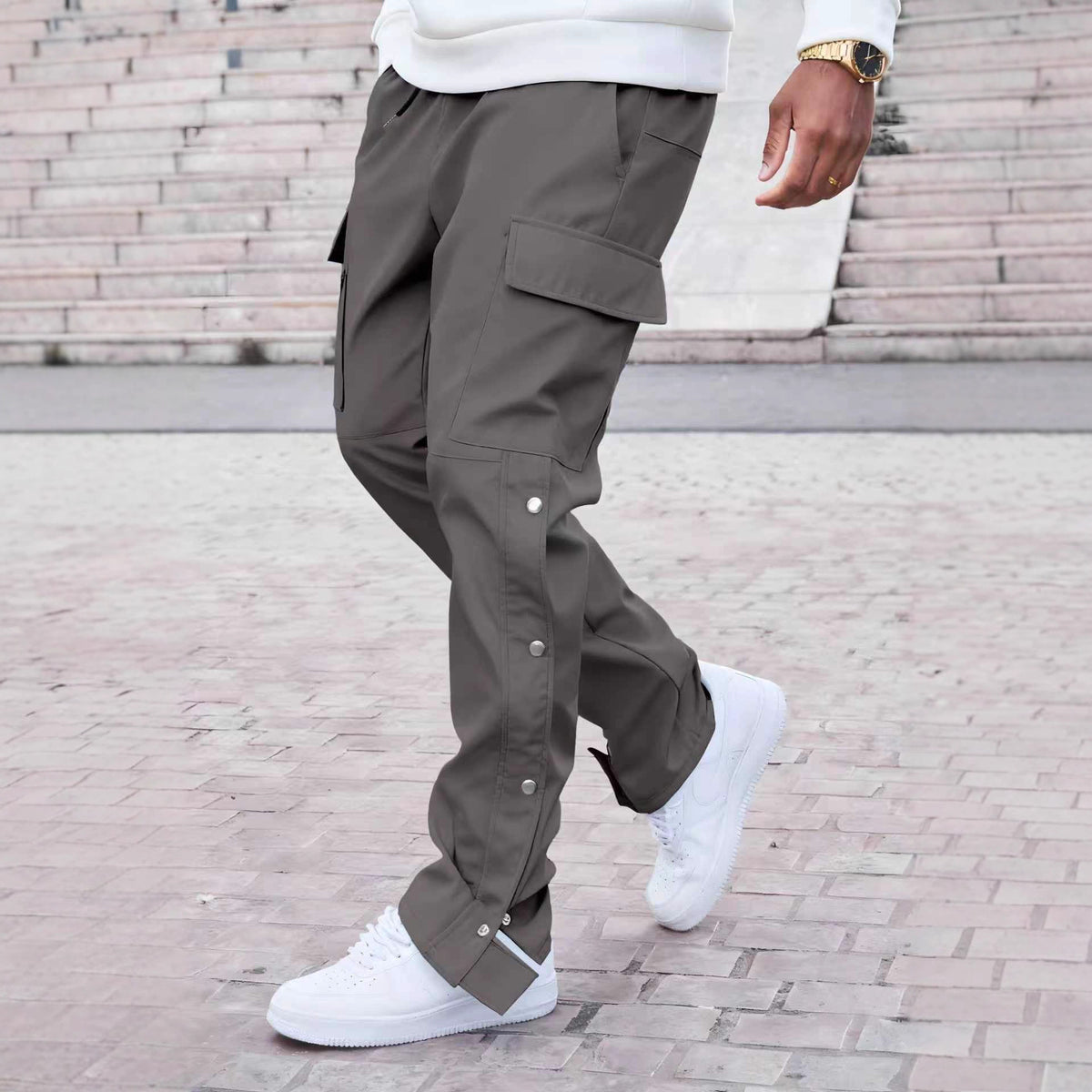Men's Straight-Leg Mid-Rise Cargo Pants