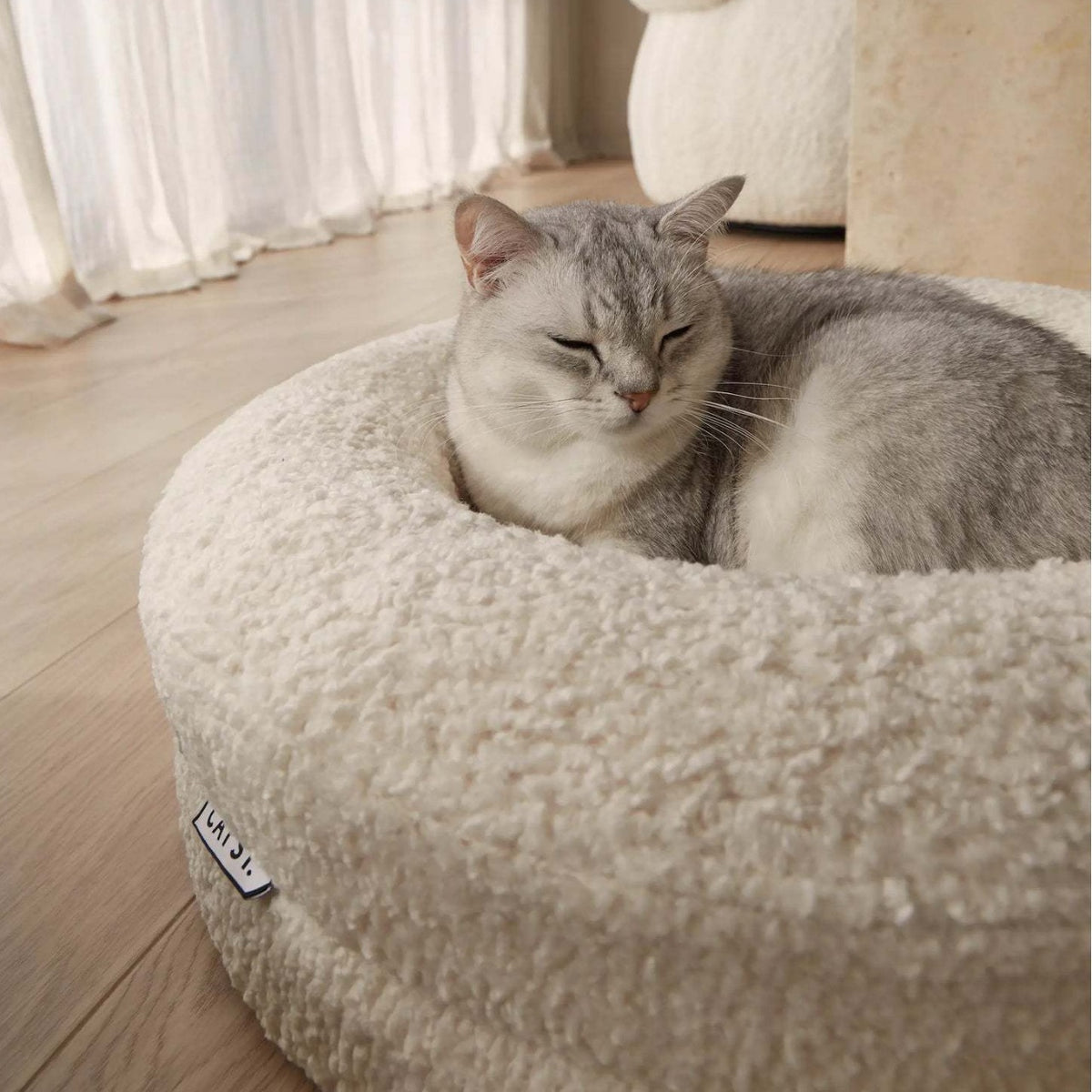 Round Teddy Velvet Pet Bed